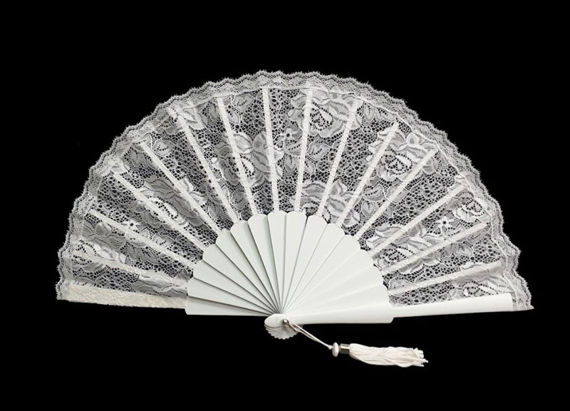 Low Cost White Bridal´s Fan. Ref. 1825